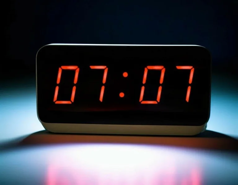 07:07 на годиннику