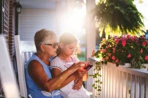 к чему снится умершая бабушка внучке по материнской линии